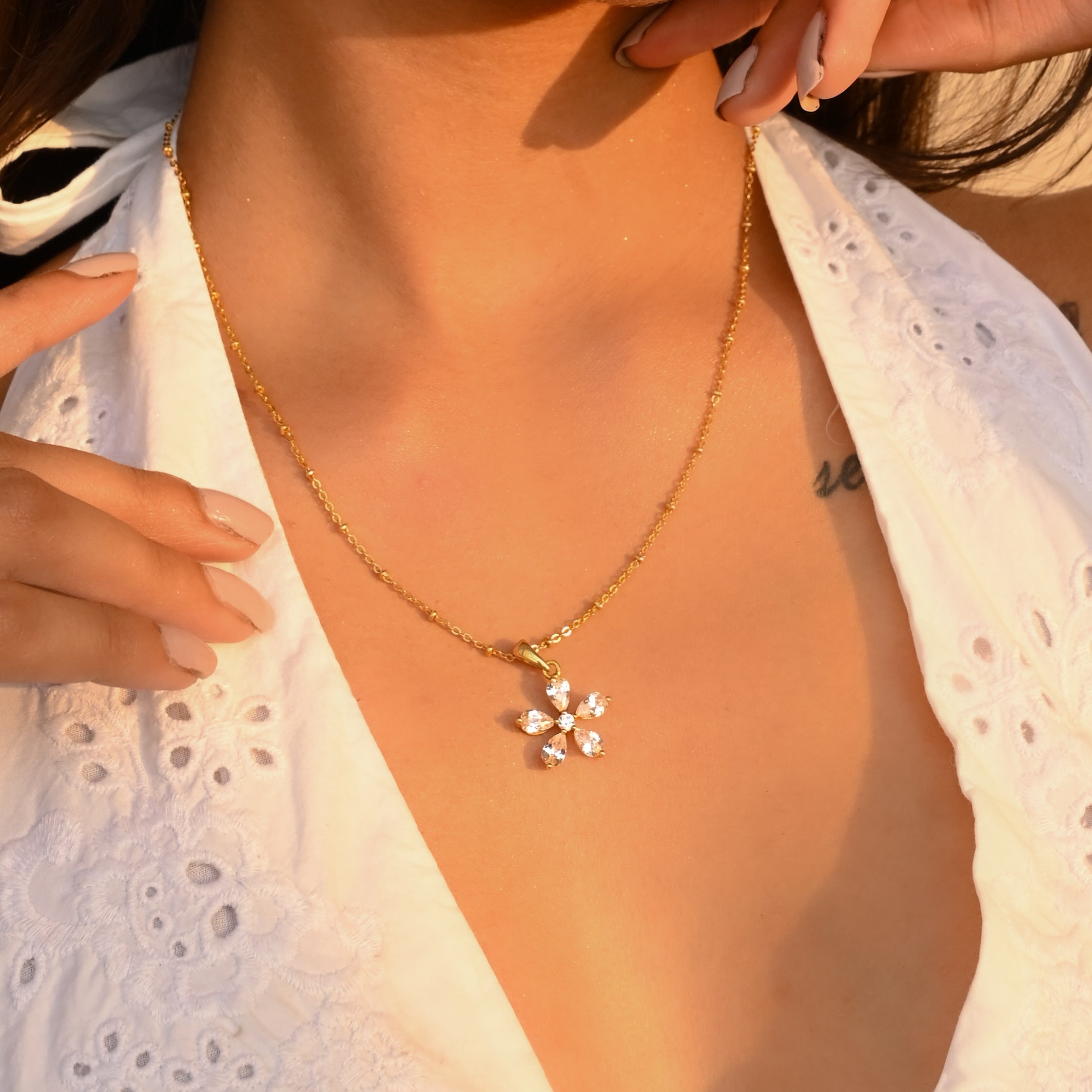 Blossom Solitaire Pendant